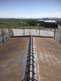 高圧洗浄作業前の屋根