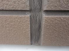 コーキング劣化　外壁目地