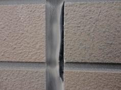 外壁コーキング　切れ