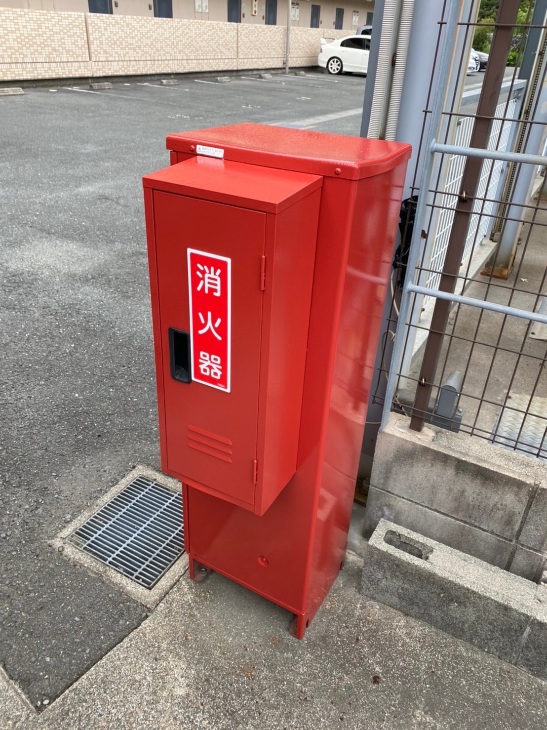 豊川市　消火器ＢＯＸ塗装